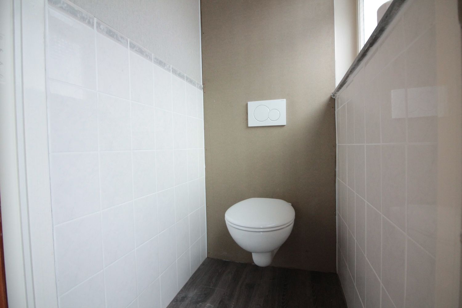 Zeer charmante rijwoning foto 8