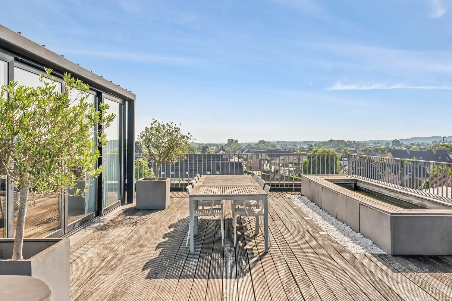 Unieke industriële loft van 240 m² met panoramisch dakterras van 96 m², jacuzzi en sauna foto 27