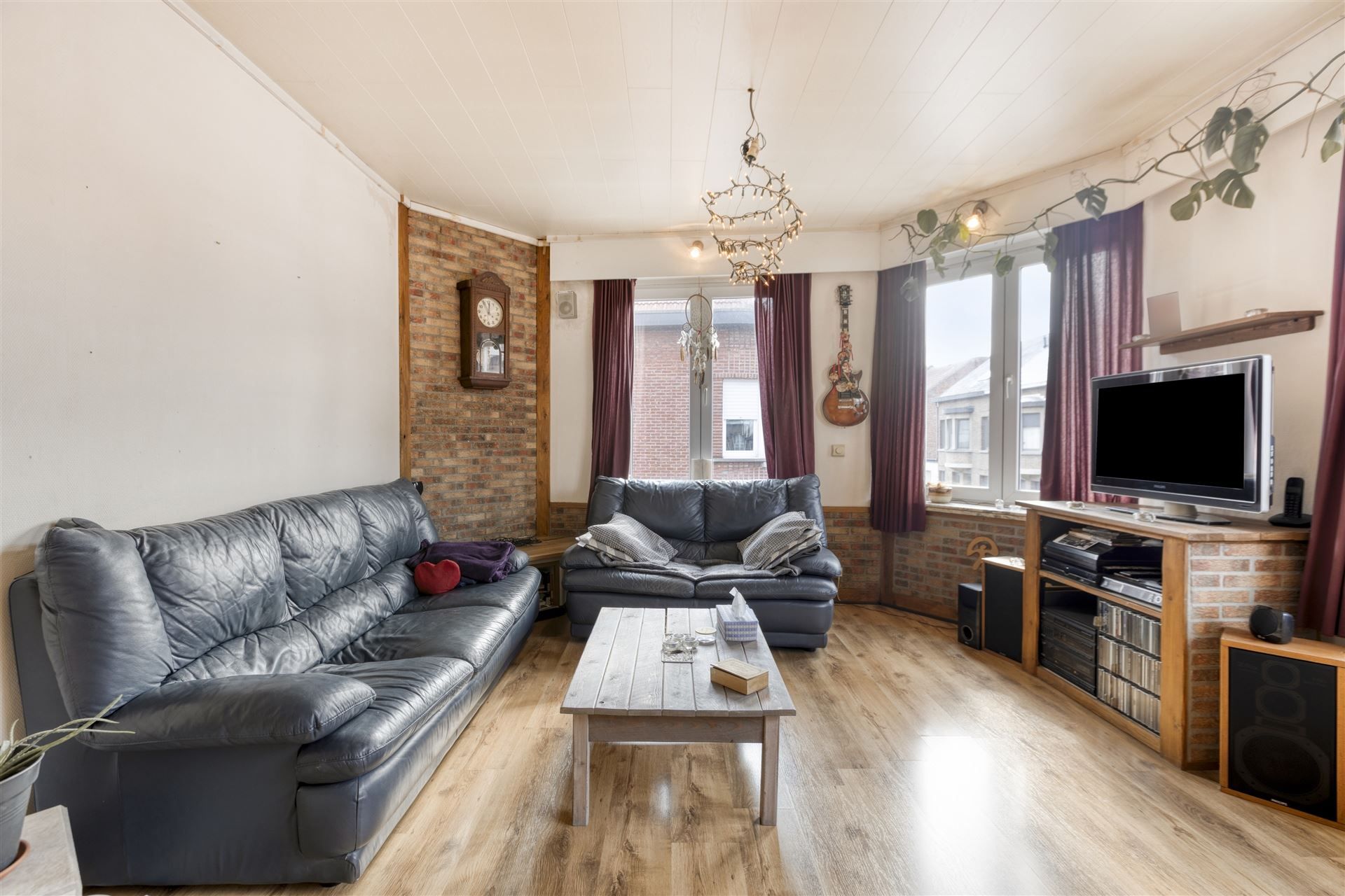 Te Renoveren Meergezinswoning met Garage foto 13