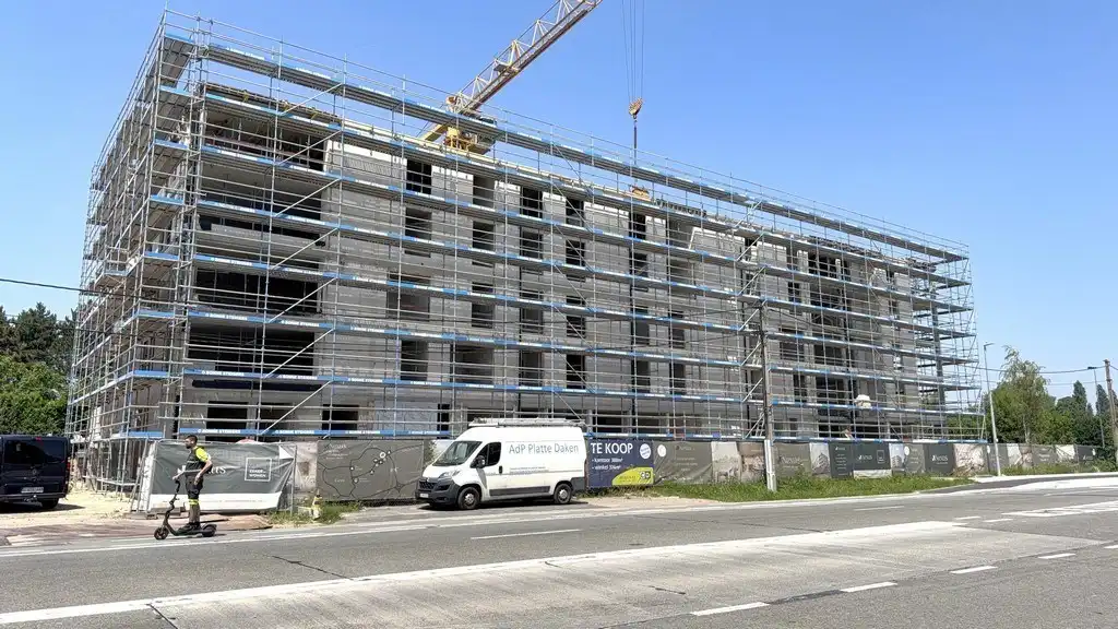 Nieuwbouw kantoor te koop op toplocatie in Oostakker foto 2