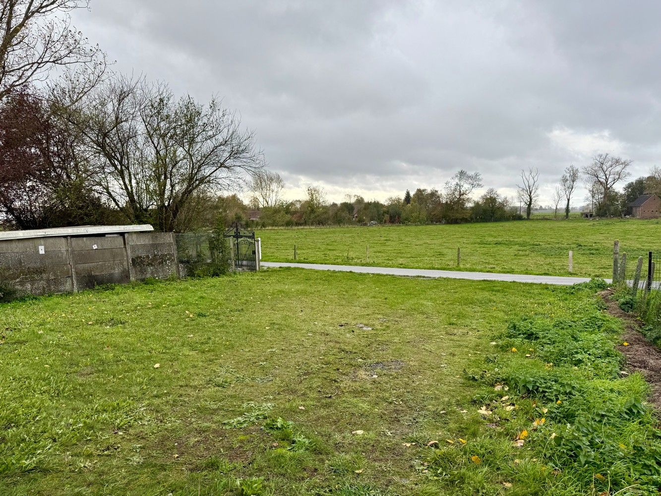 🏡 Te koop: te renoveren ruime villa met loods – unieke opportuniteit in Elst! foto 24