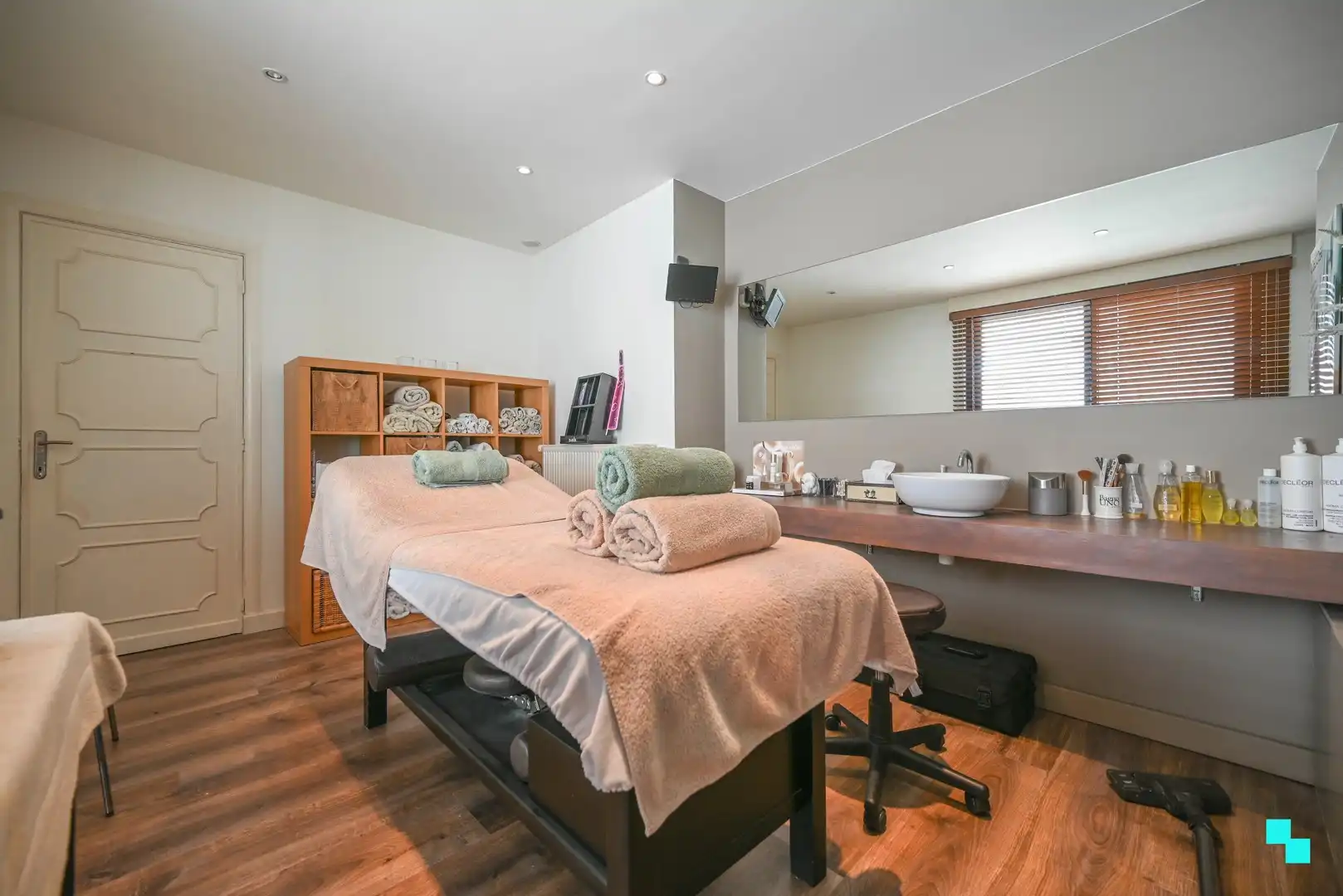 Riante dubbele woonst met 4 slaapkamers foto 9
