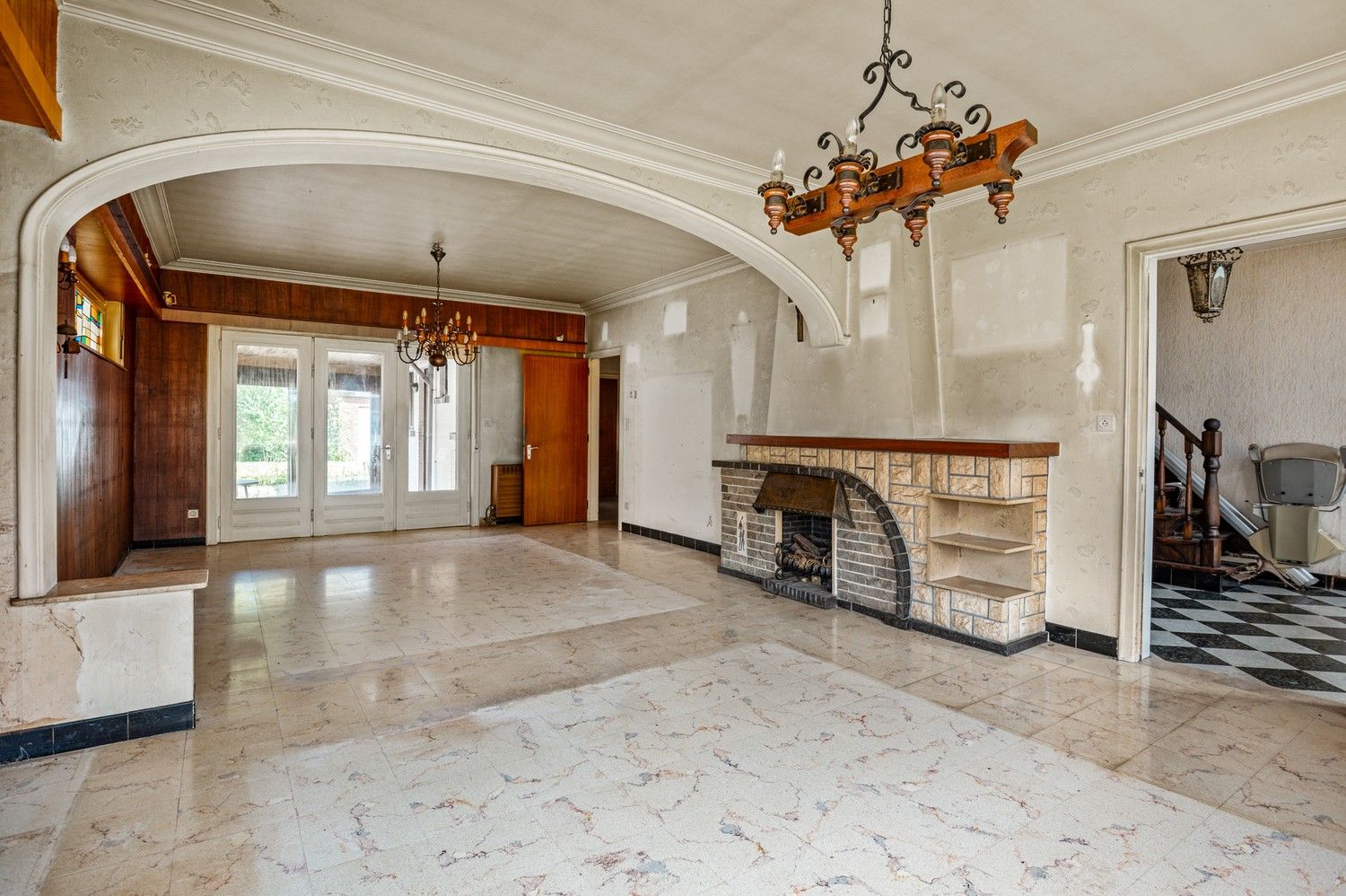 Te renoveren woning met bijzonder veel potentieel op toplocatie te Lint foto 2