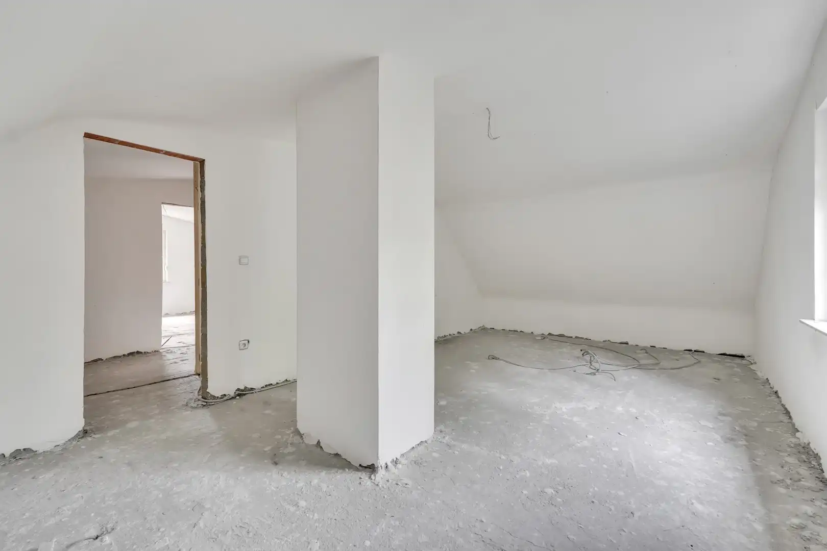 RUIME WONING MET 4+ SLPKS TE KOOP - Maasmechelen foto 22