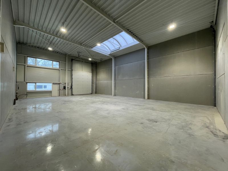 Nieuwbouw KMO Unit van 216m² te huur op toplocatie in Evergem – Project Heermeers foto 8