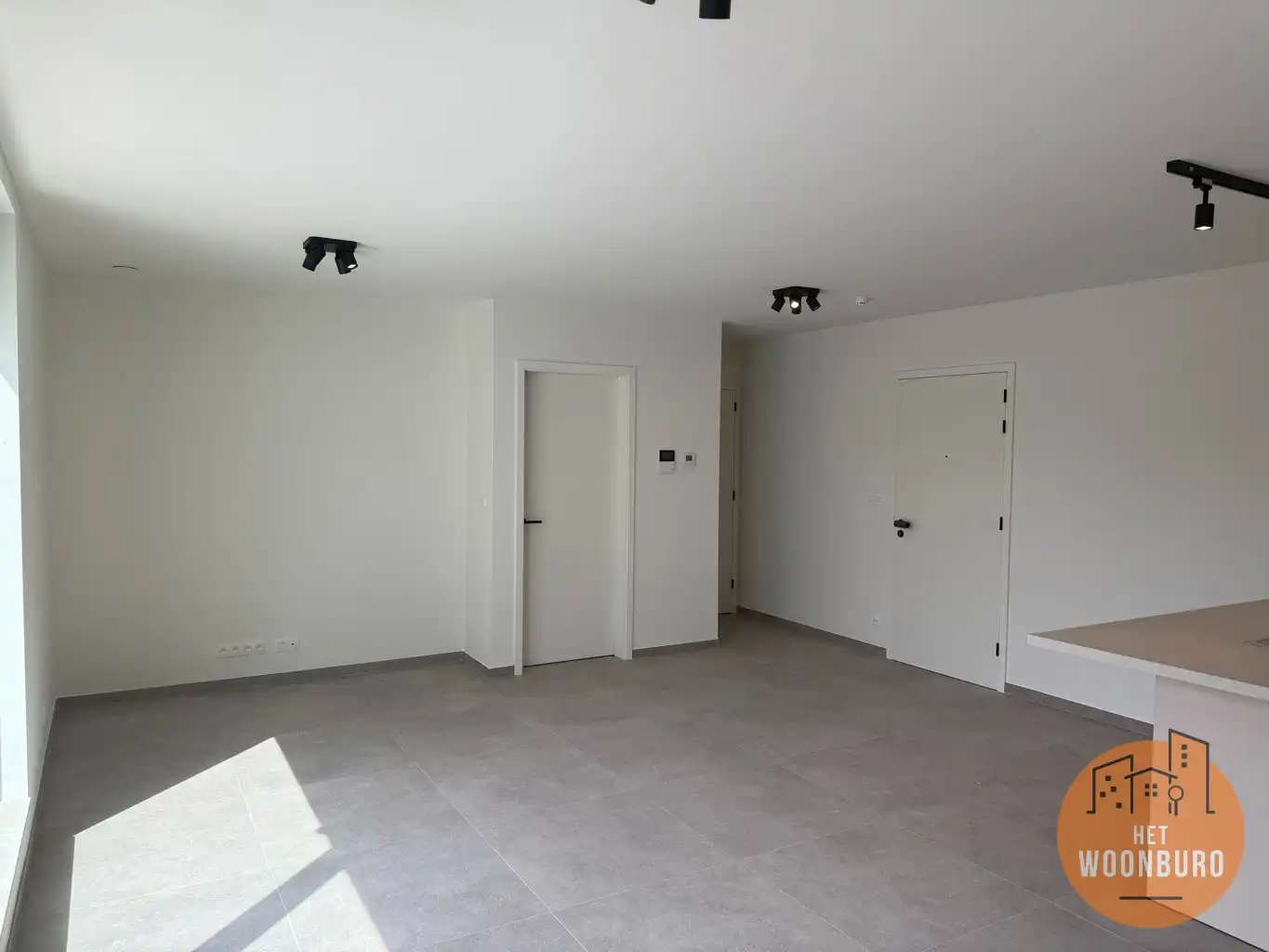 Nieuwbouw appartement met 1 slpk, terras en autostaanplaats foto 5