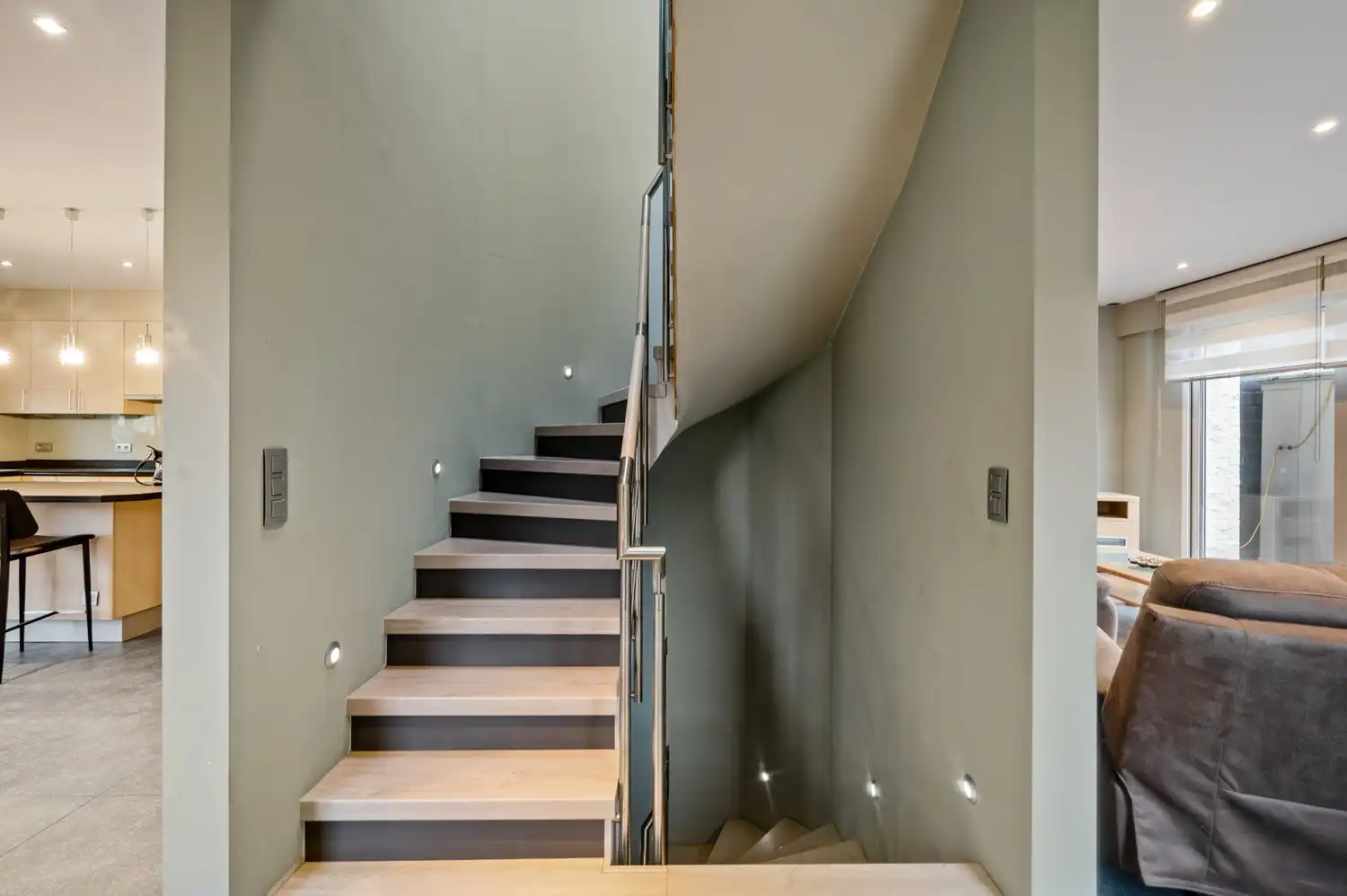 Veelzijdige, instapklare woning met studio te Lier foto 10