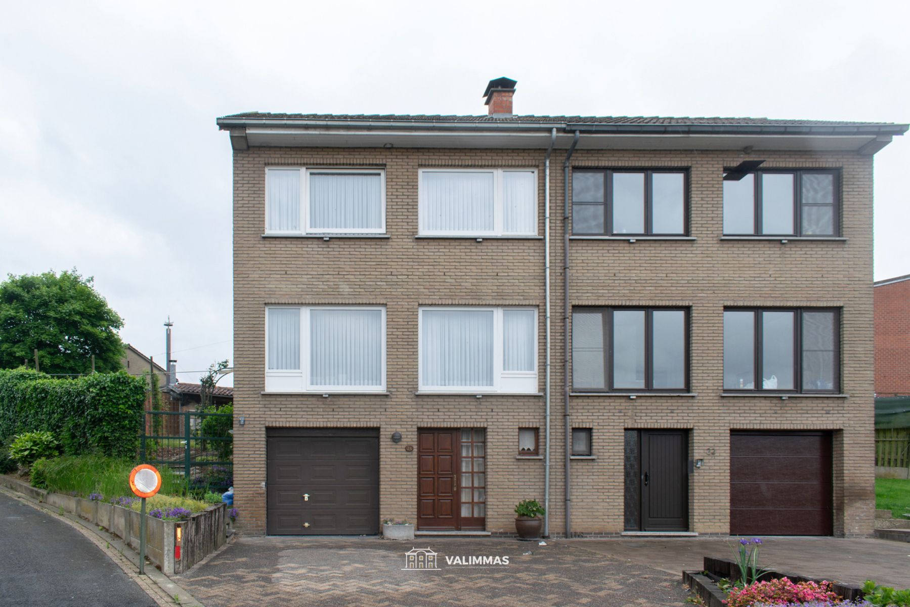 Welgelegen en verzorgde bel-étagewoning met garage & tuin... foto 2