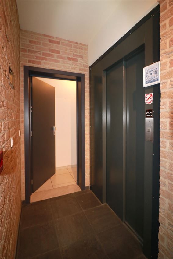 Gunstig gelegen, gelijkvloers appartement met 2 slpk. en terras foto 39