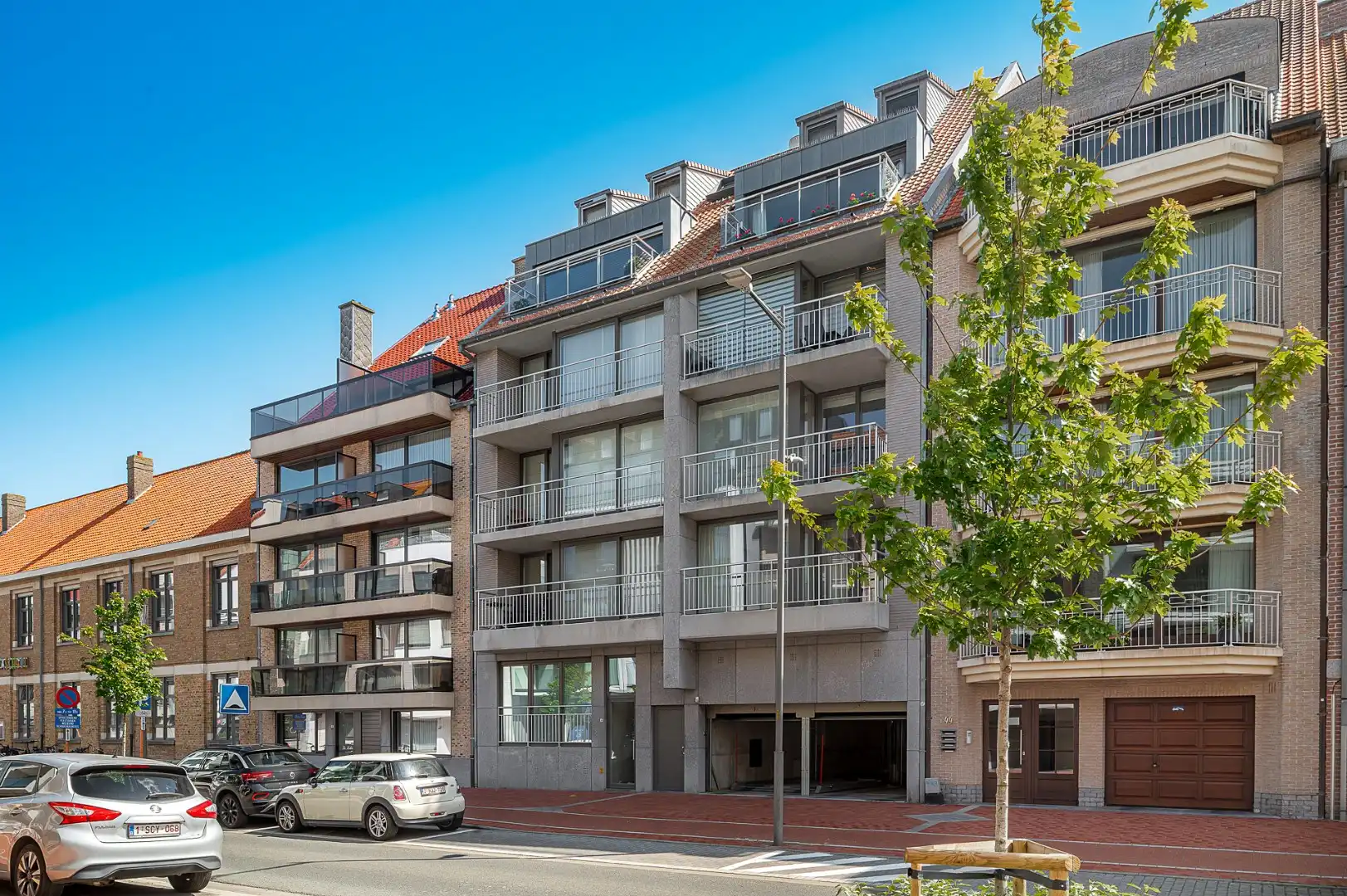 Ruim appartement met 3 slaapkamers foto {{pictureIndex}}