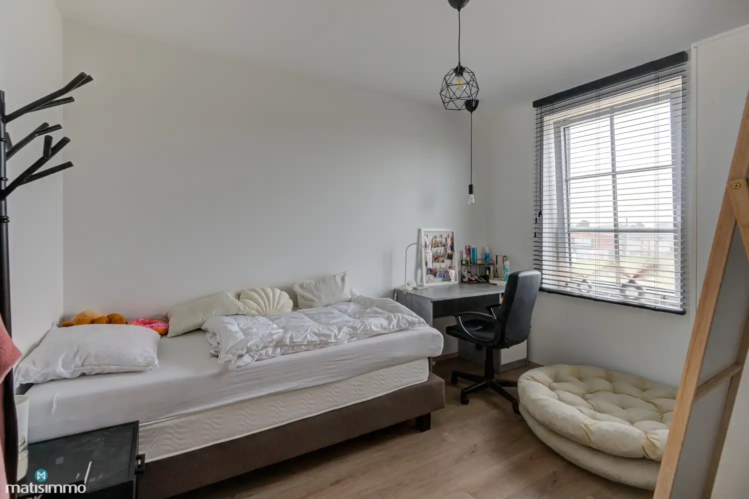 RUIME NIEUWBOUWWONING MET 4 SLAAPKAMERS EN RUIME TUIN TE MARTENSLINDE (BILZEN) foto 12