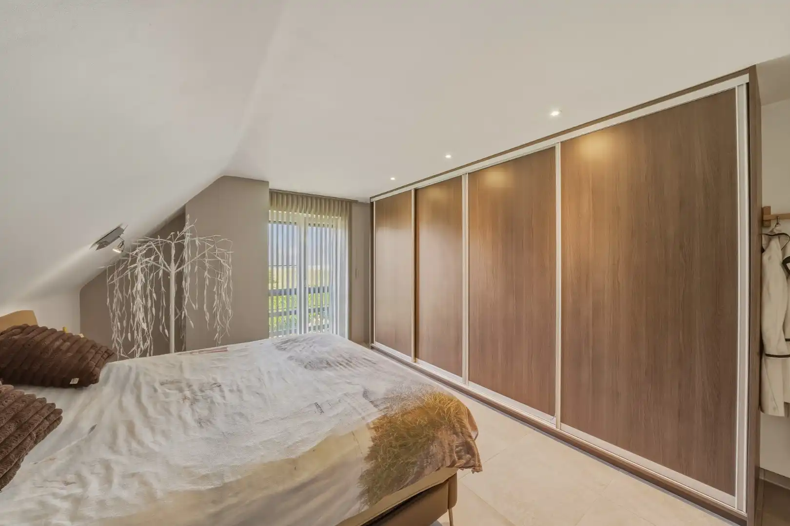 Ruime alleenstaande woning nabij zee en strand! foto 22