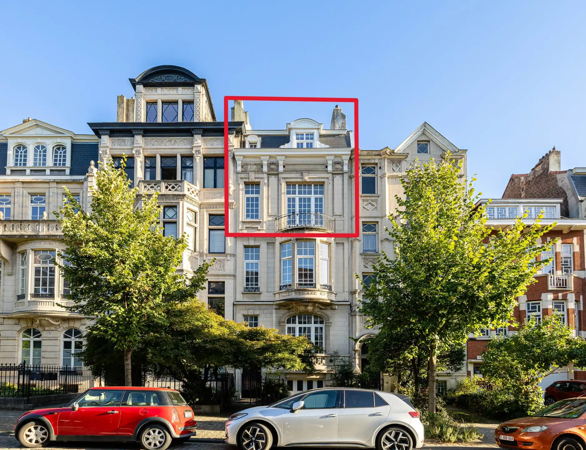 Prachtig appartement met 3 slaapkamers en terrassen + P foto {{pictureIndex}}
