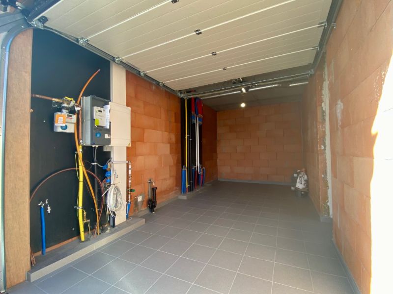 Recente, instapklare woning met 4 slaapkamers en garage foto 24
