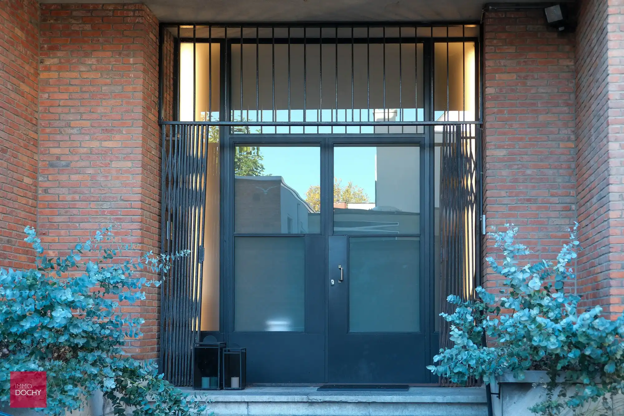 Prachtige loft met tuin en waterpartij centrum Kortrijk foto 3