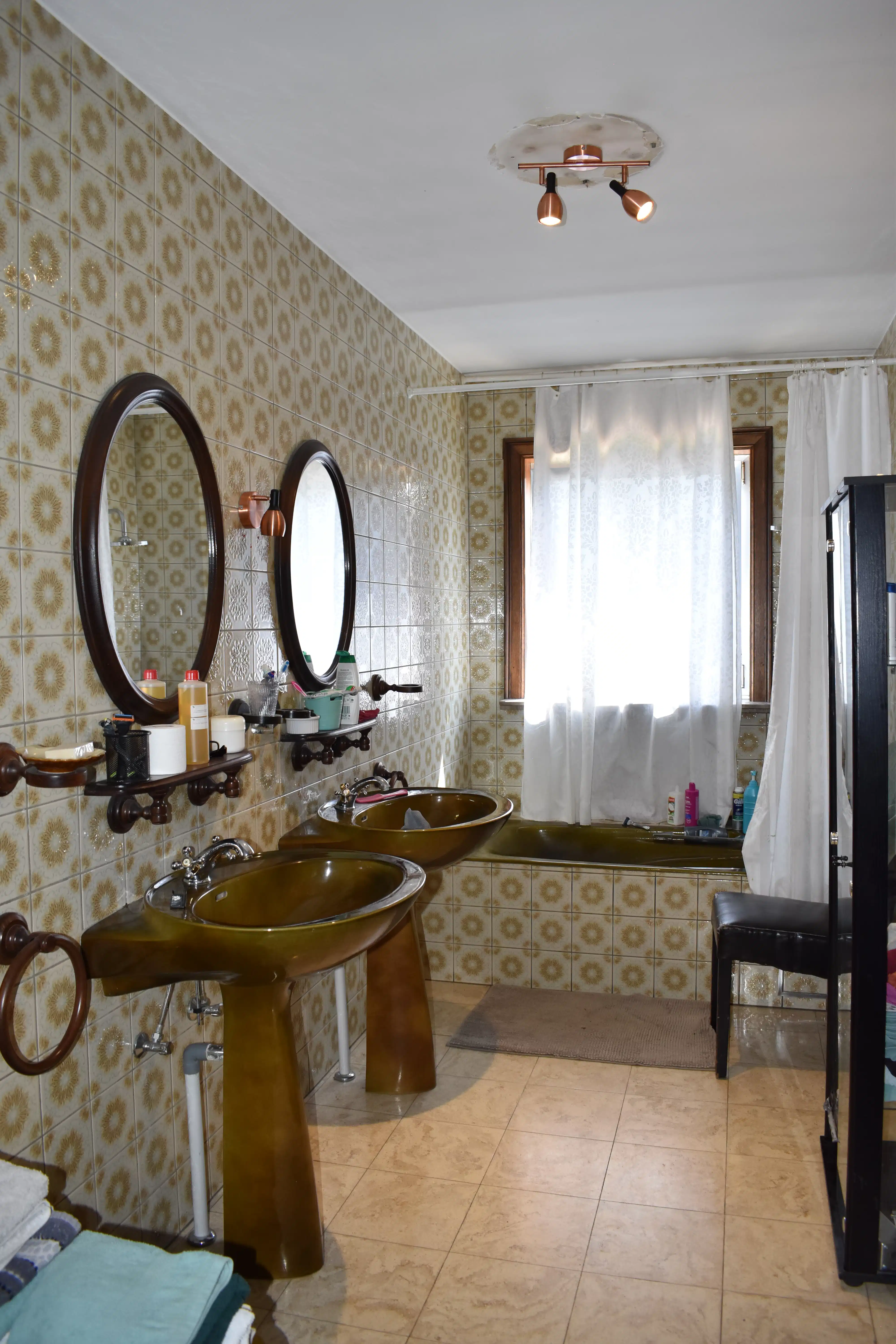 Ruime karaktervolle woning met 5 slaapkamers foto 14