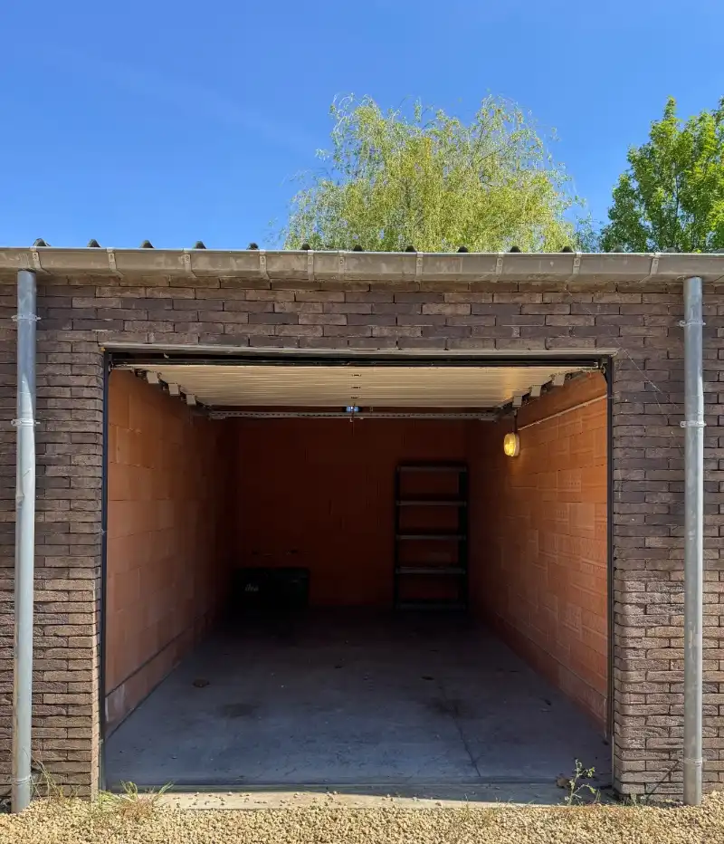 Recent appartement op de eerste verdieping met 1 slaapkamer, terras en garage foto 13