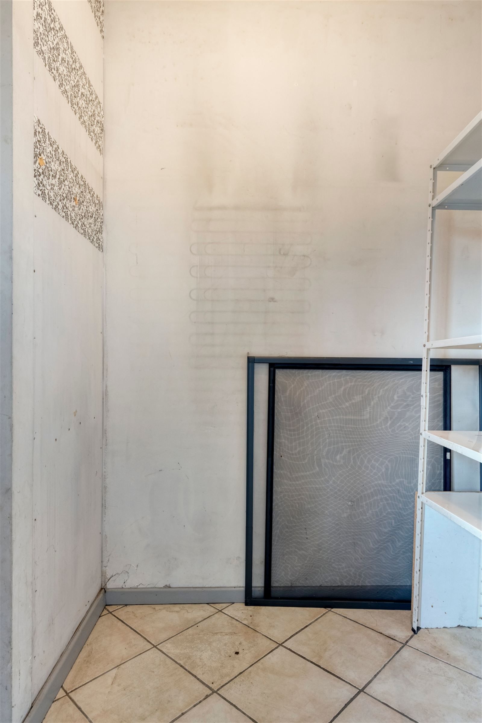 Perfect gelegen op te frissen 1 slpk appt! foto 8