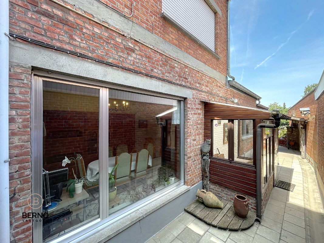 Karaktervolle woning met pitoresque tuin foto 8