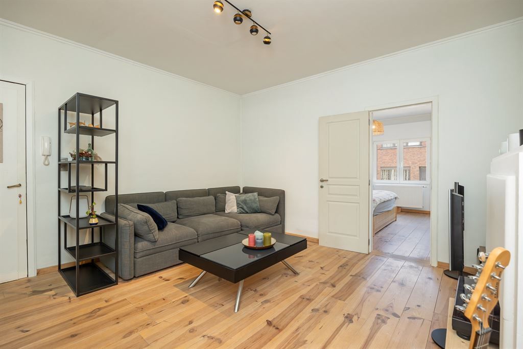 Gelijkvloers appartement met tuin en garage foto 12