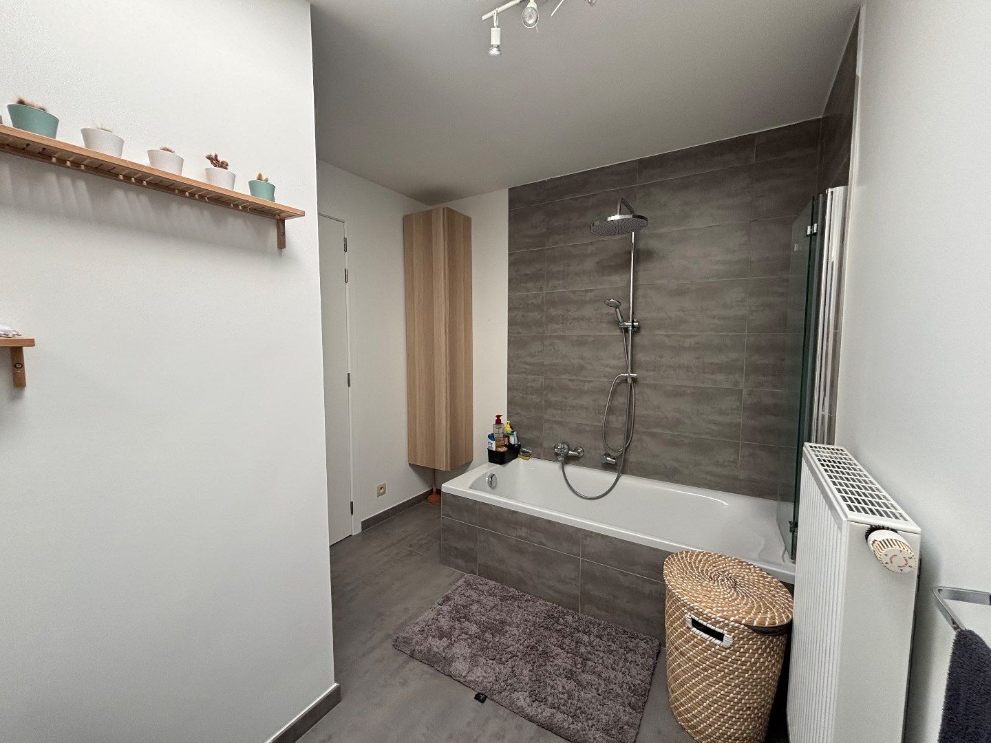 Duplex met 2 slpk + open kamer + terras, privé-carport en fietsenberging foto 22