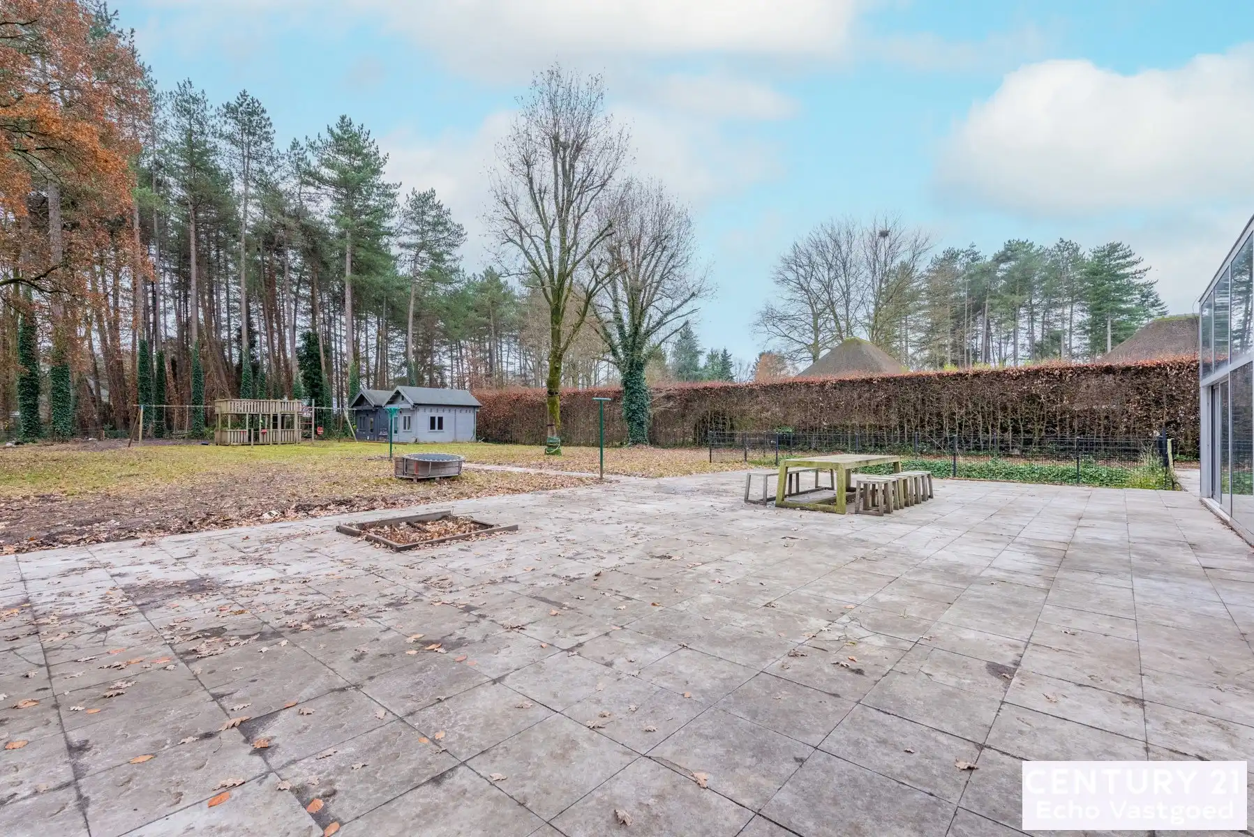 Unieke te renoveren villa in villawijk “De Lint” foto 10