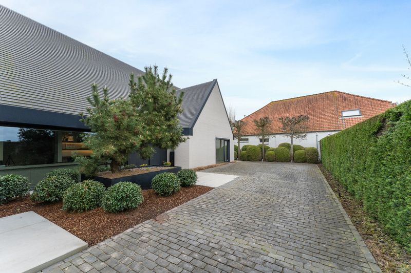 Alleenstaande luxevilla met perfecte oriëntatie foto 22