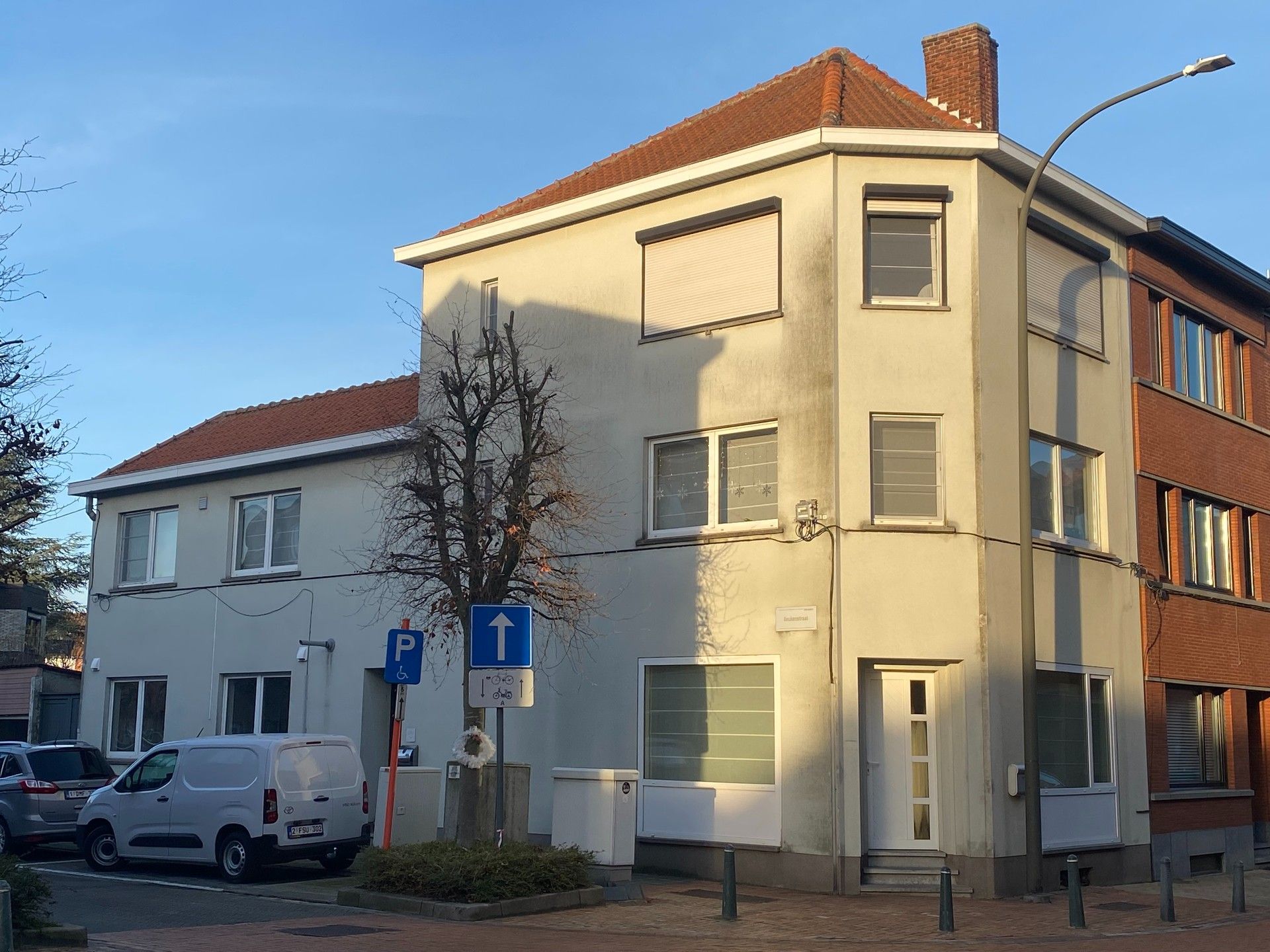 Gerenoveerd gelijkvloers appartement met 2 slaapkamers in Runkst foto {{pictureIndex}}