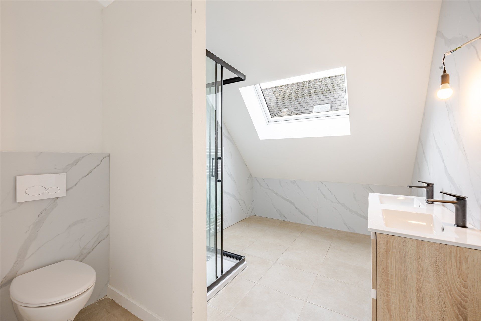 Instapklaar appartement (4 slaapkamers) in hartje Melle foto 13