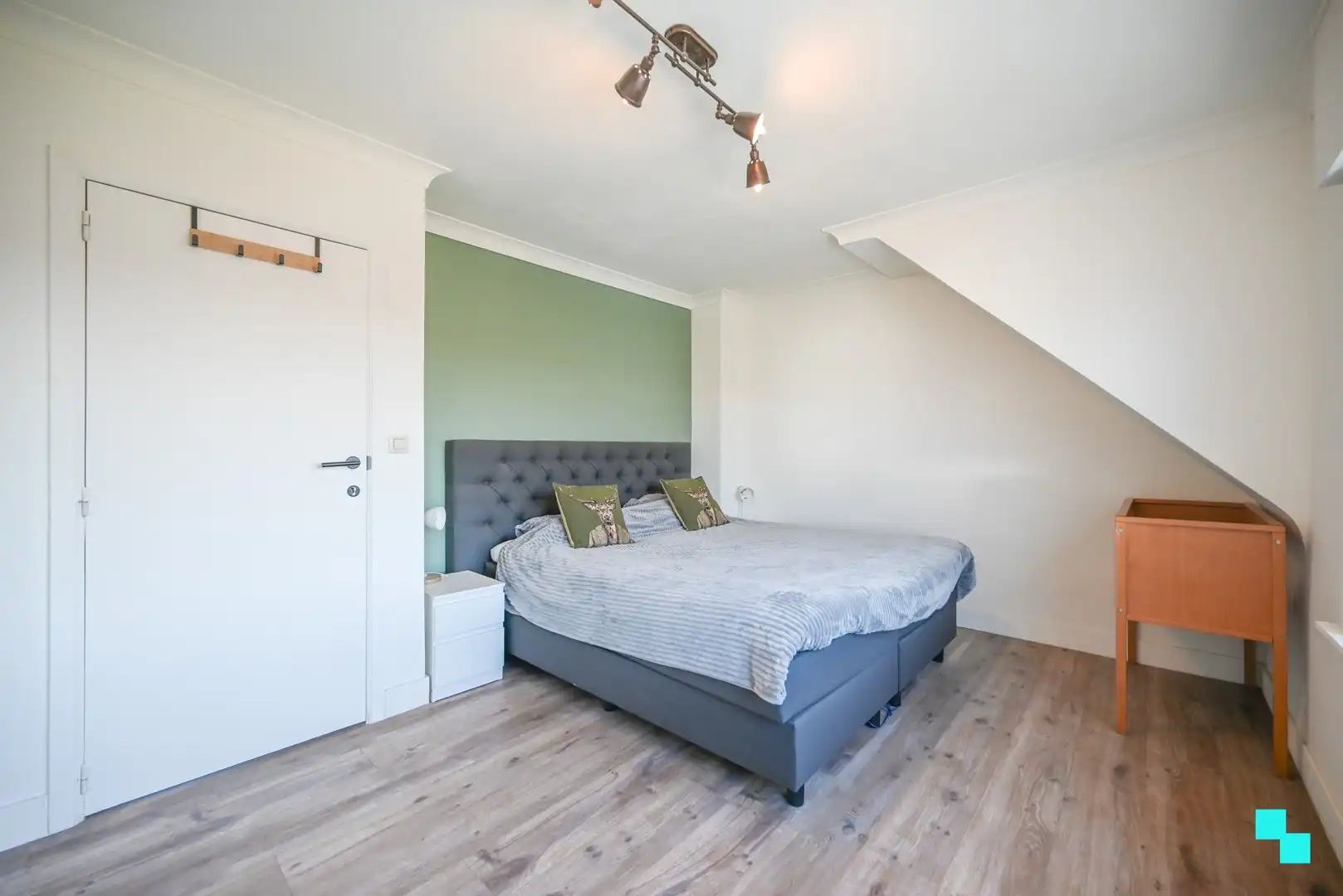 Bel-etagewoning nabij het centrum van Waregem! foto 14