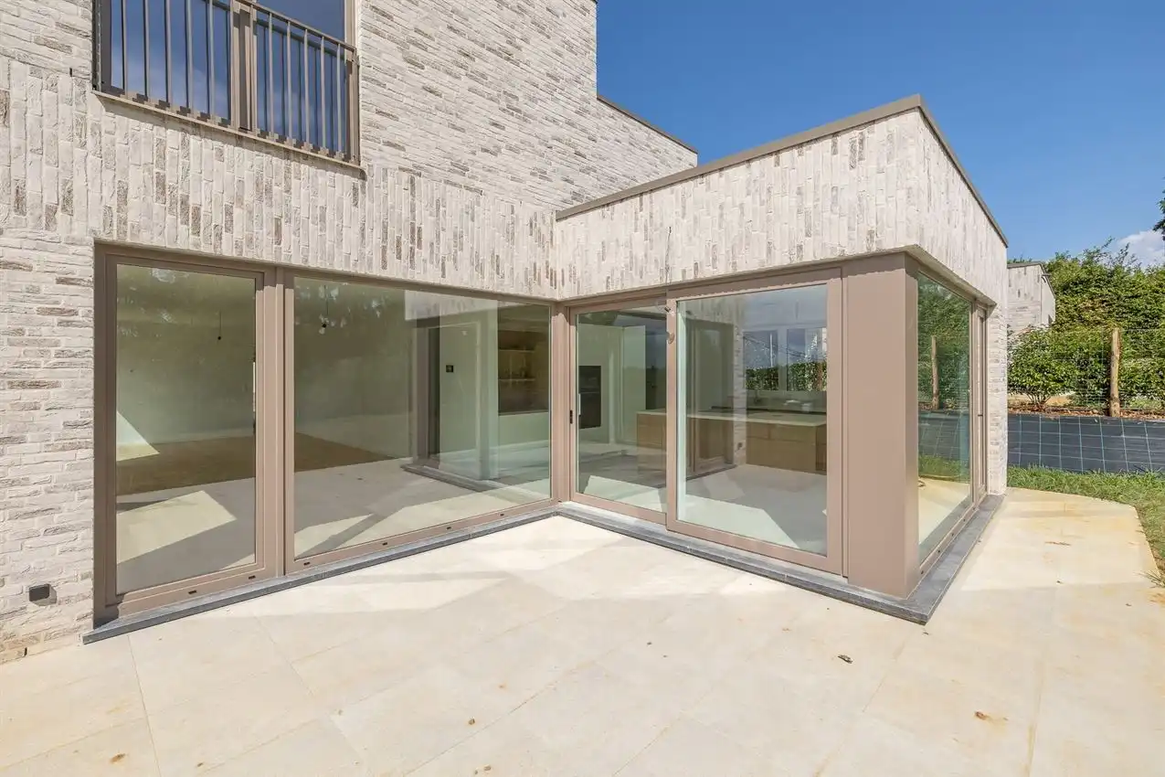 Instapklare nieuwbouwwoning met 4 slaapkamers, 2 badkamers en E-peil 9 foto 14