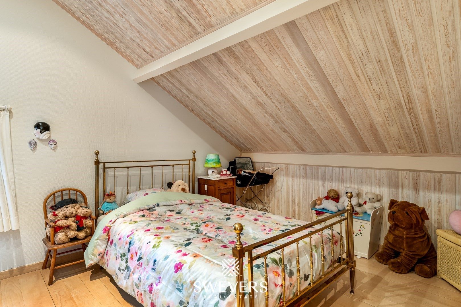 Instapklare woning met 5 slaapkamers op een zonnig perceel van 12a 50ca foto 19