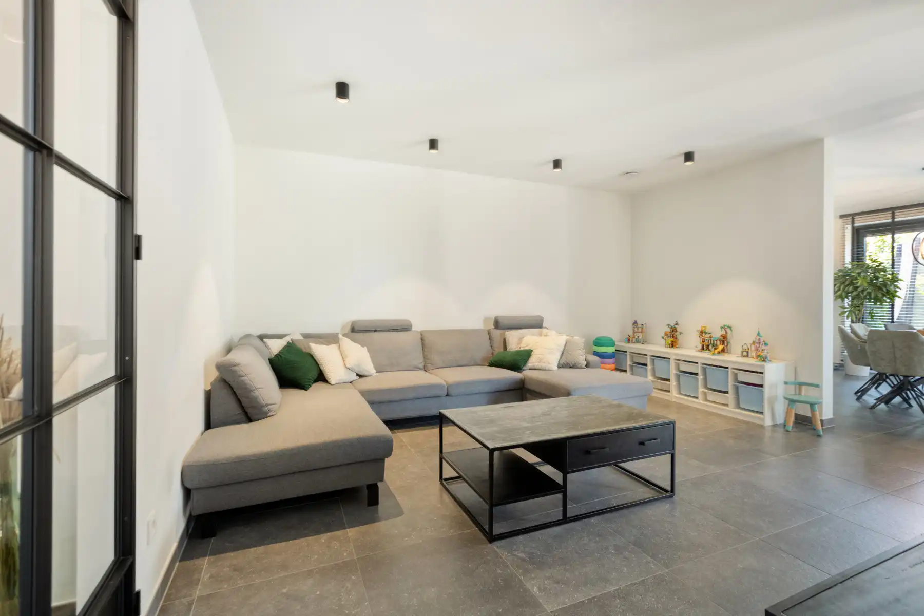 Moderne woning met 3 slaapkamers. foto 9