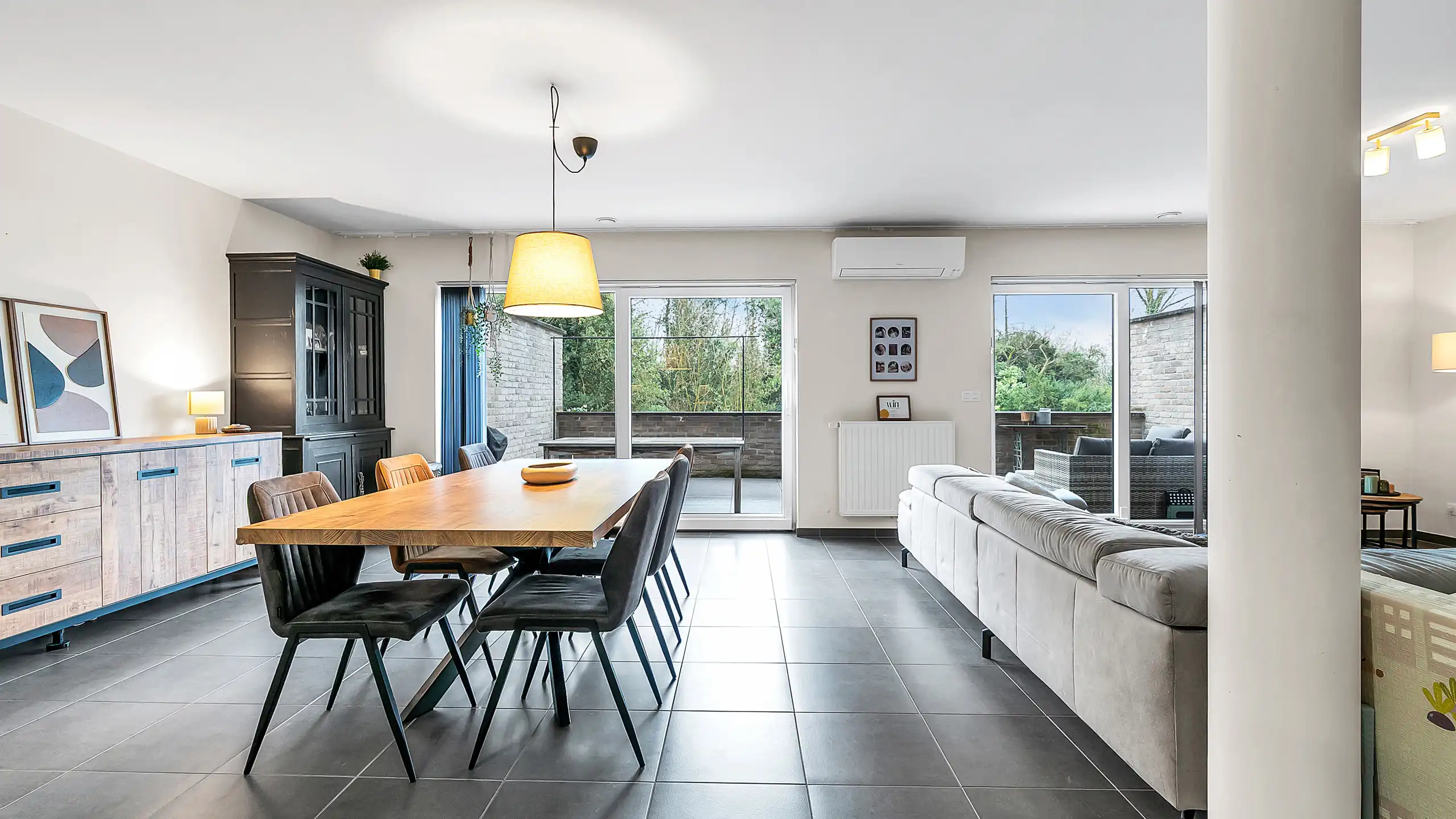 Appartement te koop foto {{pictureIndex}}