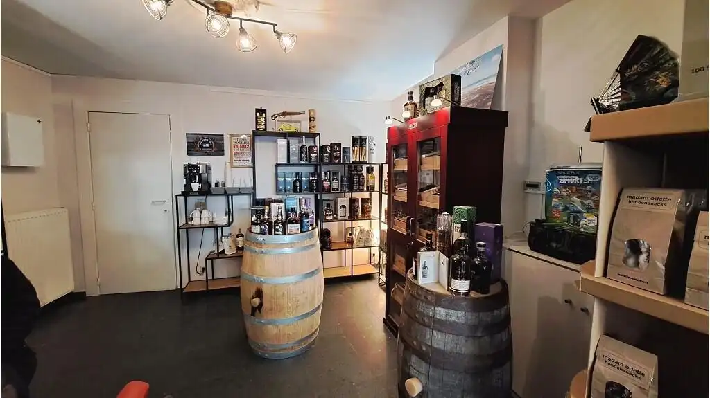 Overname dagbladhandel en drankenspeciaalzaak in Sijsele Damme foto 6