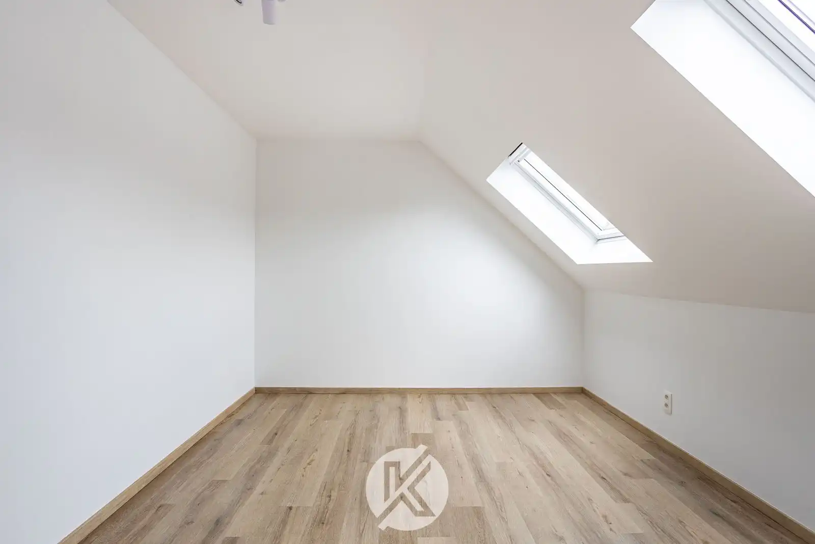 Gerenoveerde woning met moderne afwerking foto 17