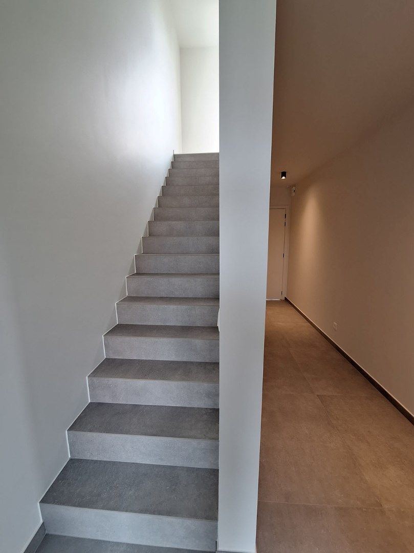 Moderne energiezuinige woning - INSTAPKLAAR met drie slaapkamers foto 3