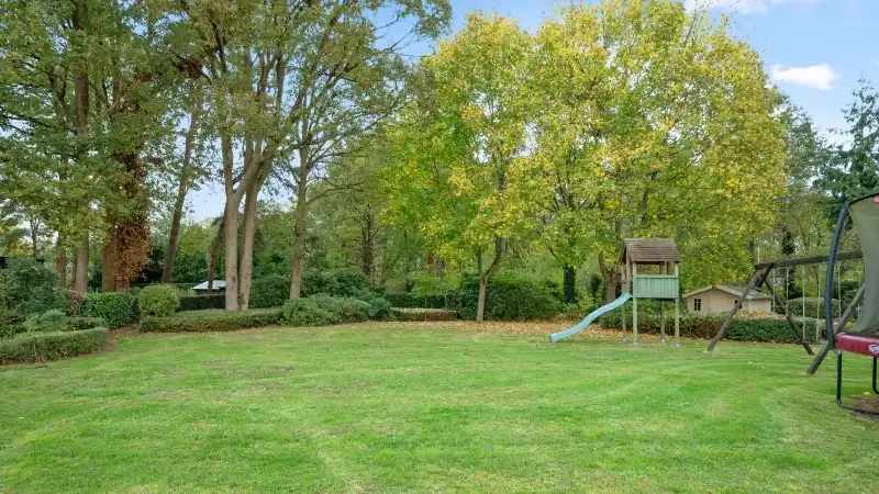 Zeer ruime villa van 432m² op 21 are vlakbij golf-en meerdomein foto 25