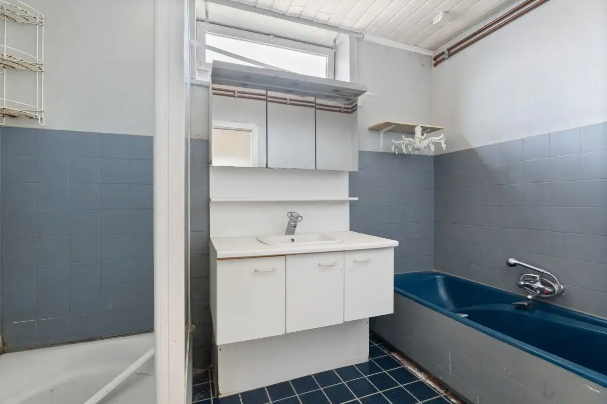 Ruime woning met handelspand te koop in De Panne foto 12