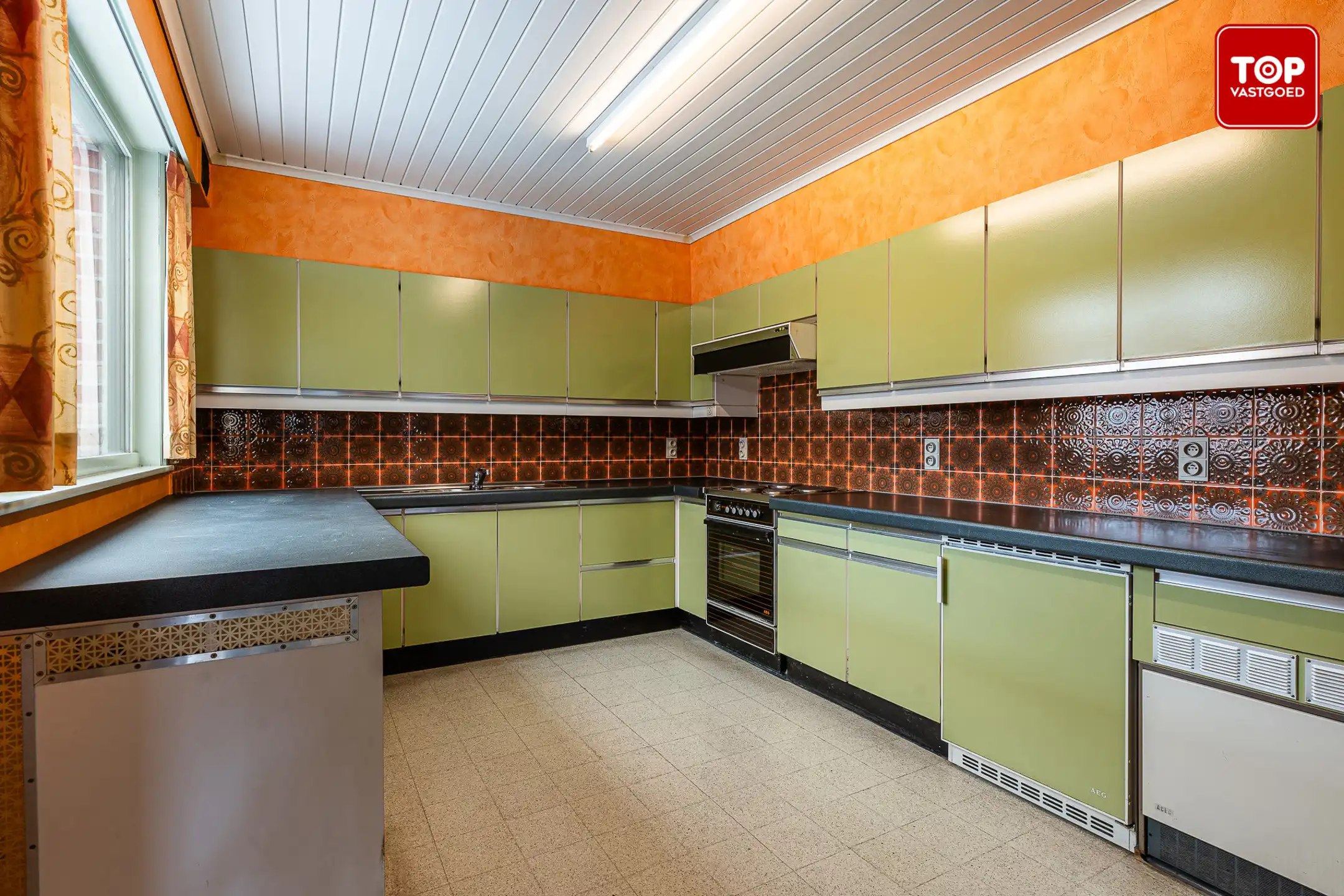 Halfopen bebouwing met 3 slaapkamers, zonnige tuin en garage  foto 9