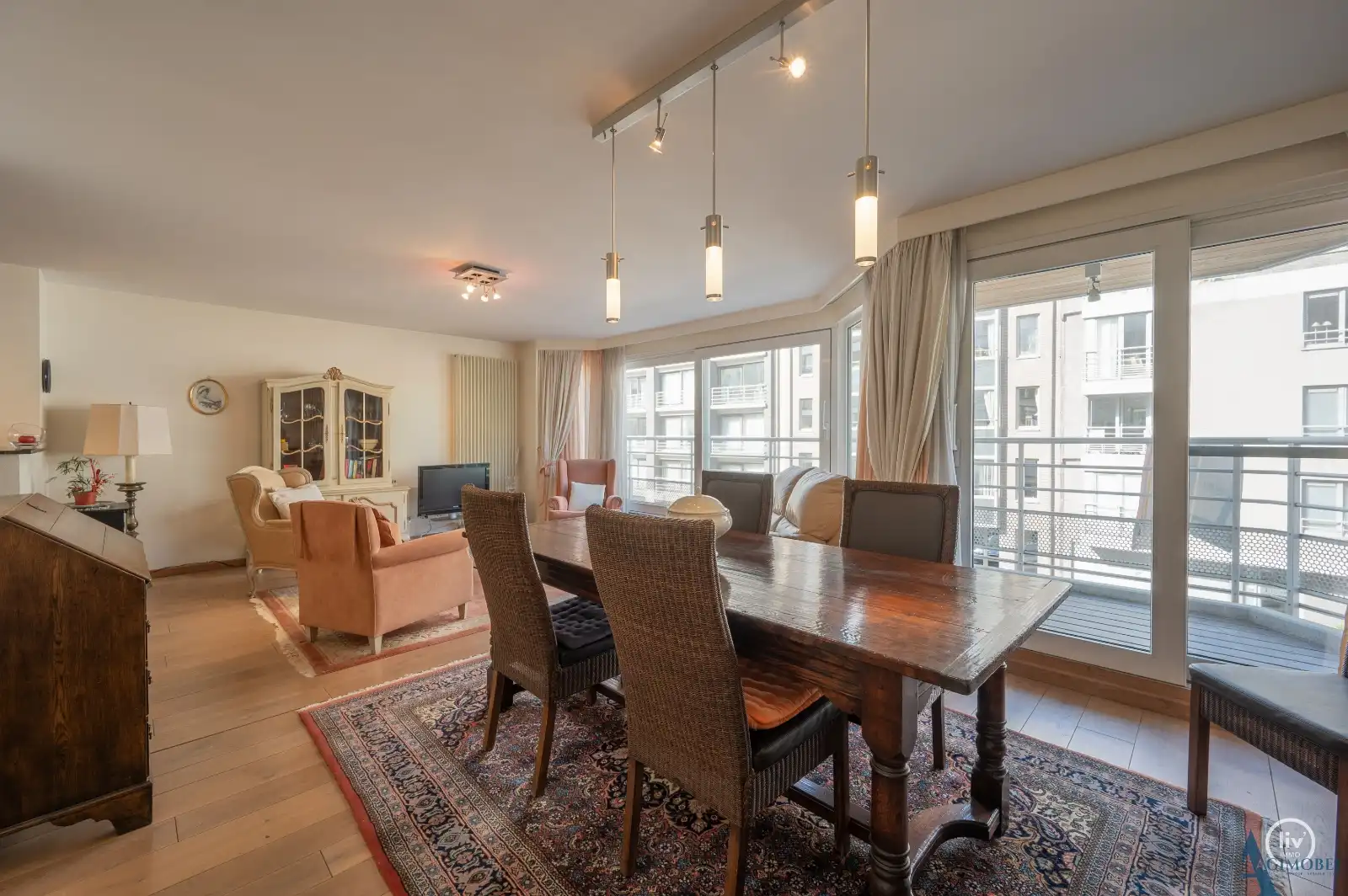 Een comfortabel appartement met 2 ruime slaapkamers op centrale locatie in Knokke . foto 2