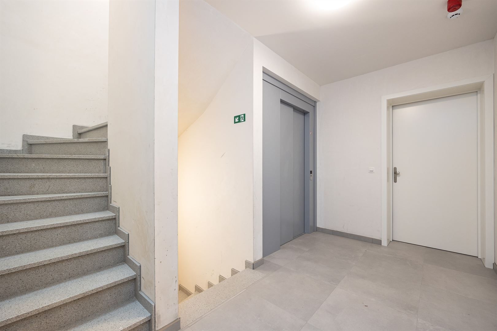 Nieuwbouw appartement met 3 slaapkamers en ruim zuid terras. foto 24
