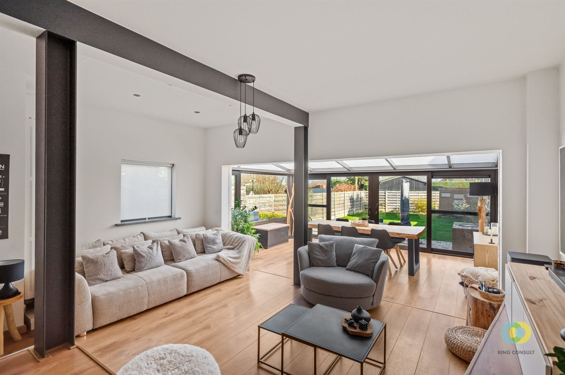 **IN OPTIE** Bel-etage met aangename tuin foto 6