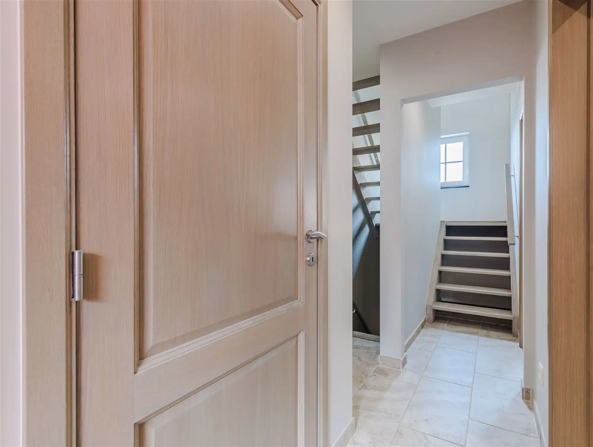 Kwaliteitsvol instapklaar huis met 3 slpks, 2 badks en tuin foto 17