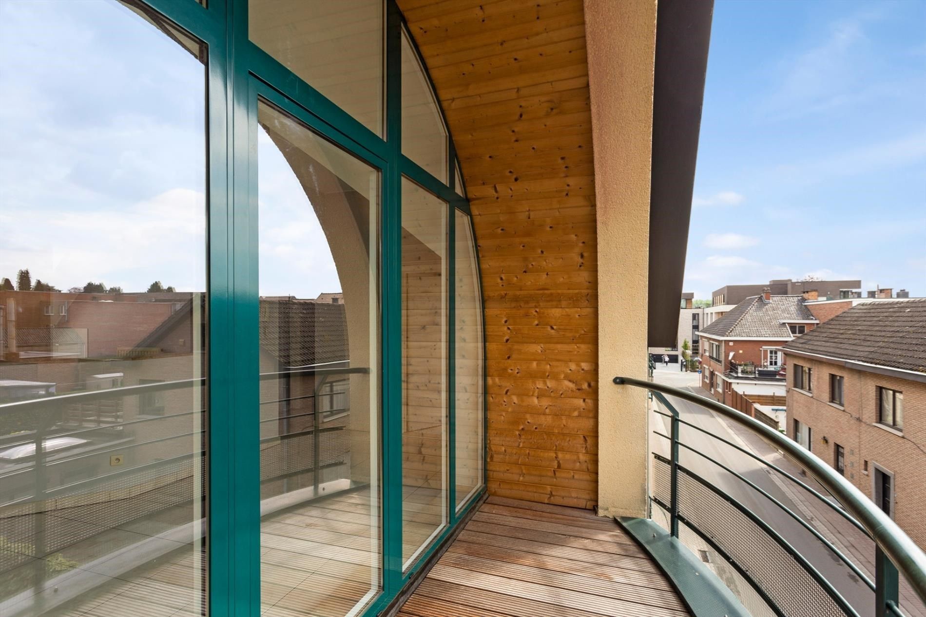 Aangenaam en luchtig appartement met 1 slaapkamer, terras & autostandplaats in ondergrondse garage in hartje Hoeselt foto 11