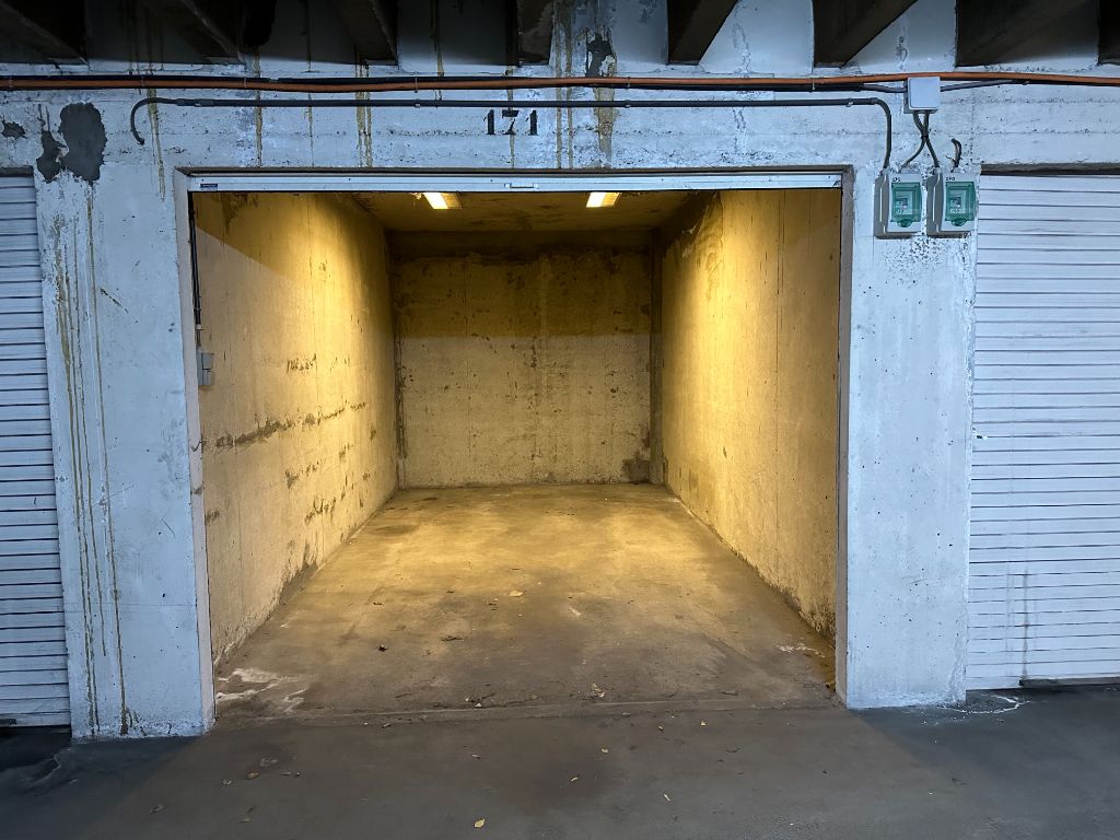 Garageboxen Martelaarslaan te koop foto 2