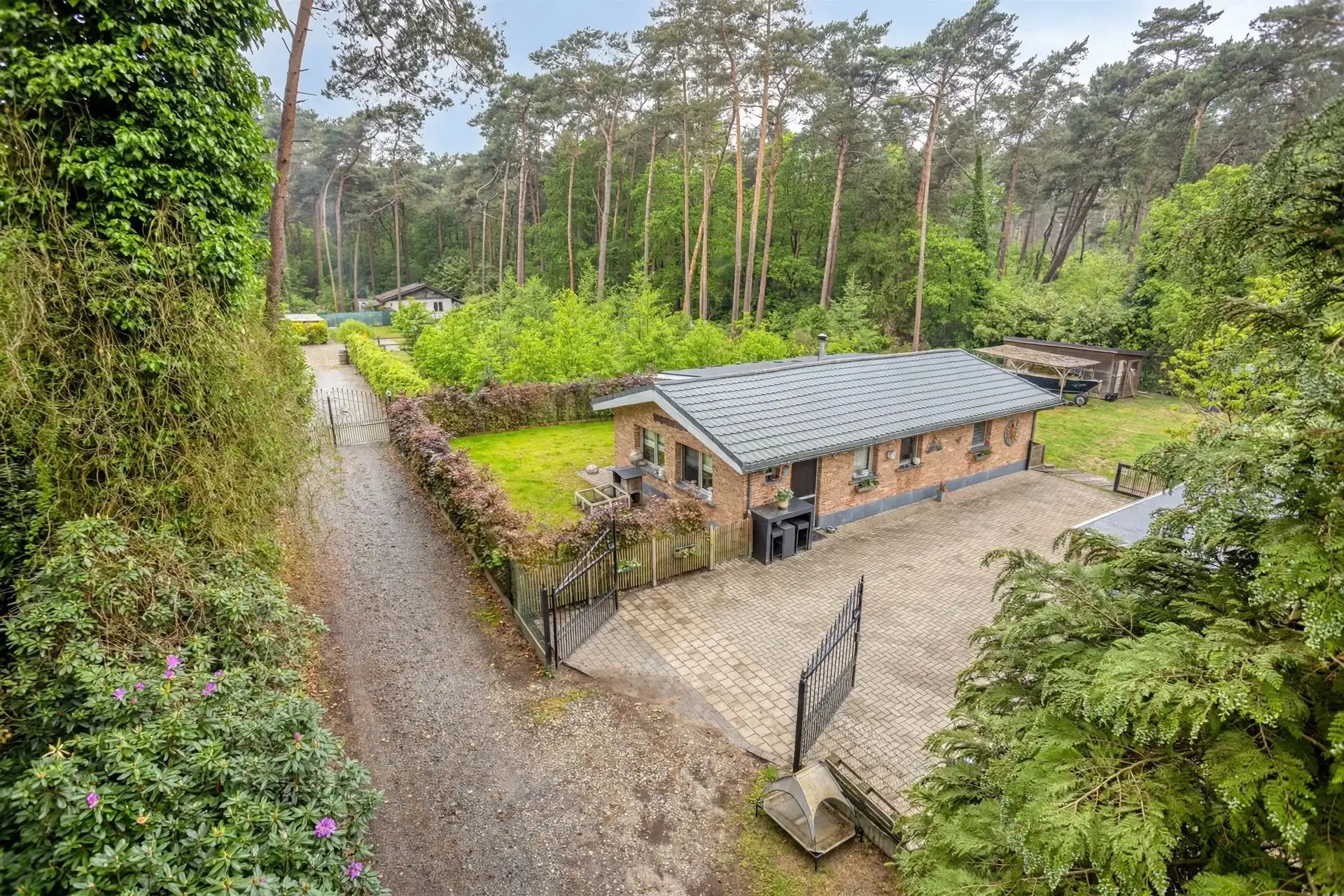 Verzorgde recreatiewoning op een rustige, bosrijke locatie! foto 23