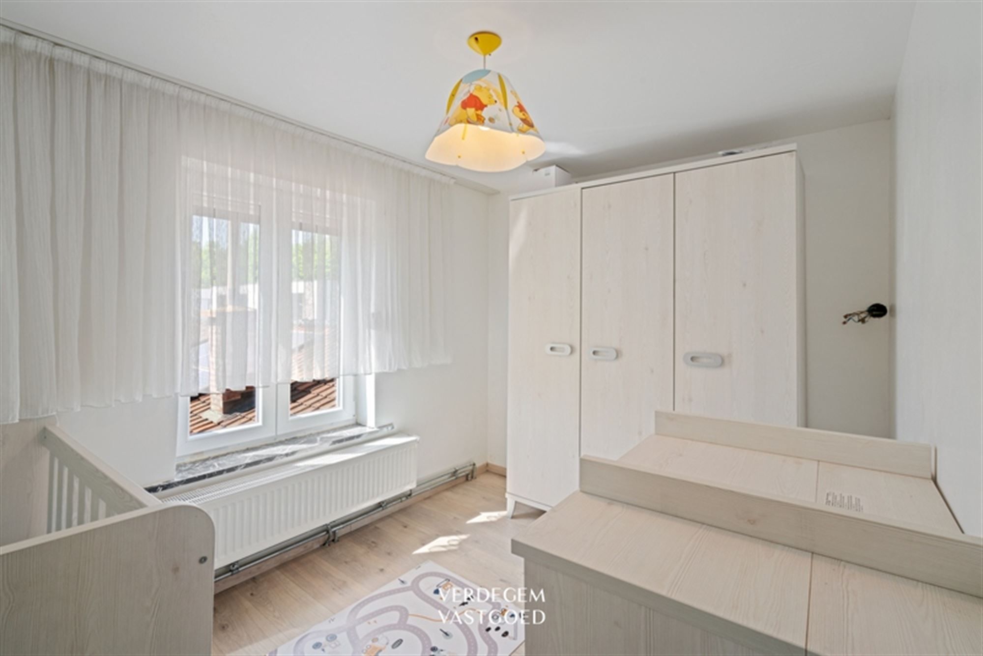 Huis met 3 slaapkamers, garage en tuin foto 12