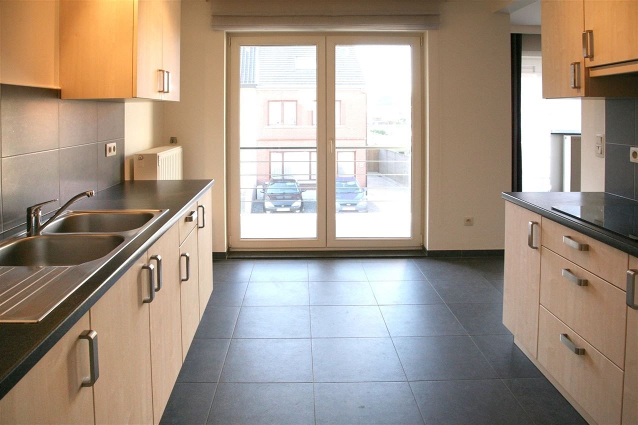 Riant nieuwbouw duplex- appartement met 2 slpk. en groot terras foto 4