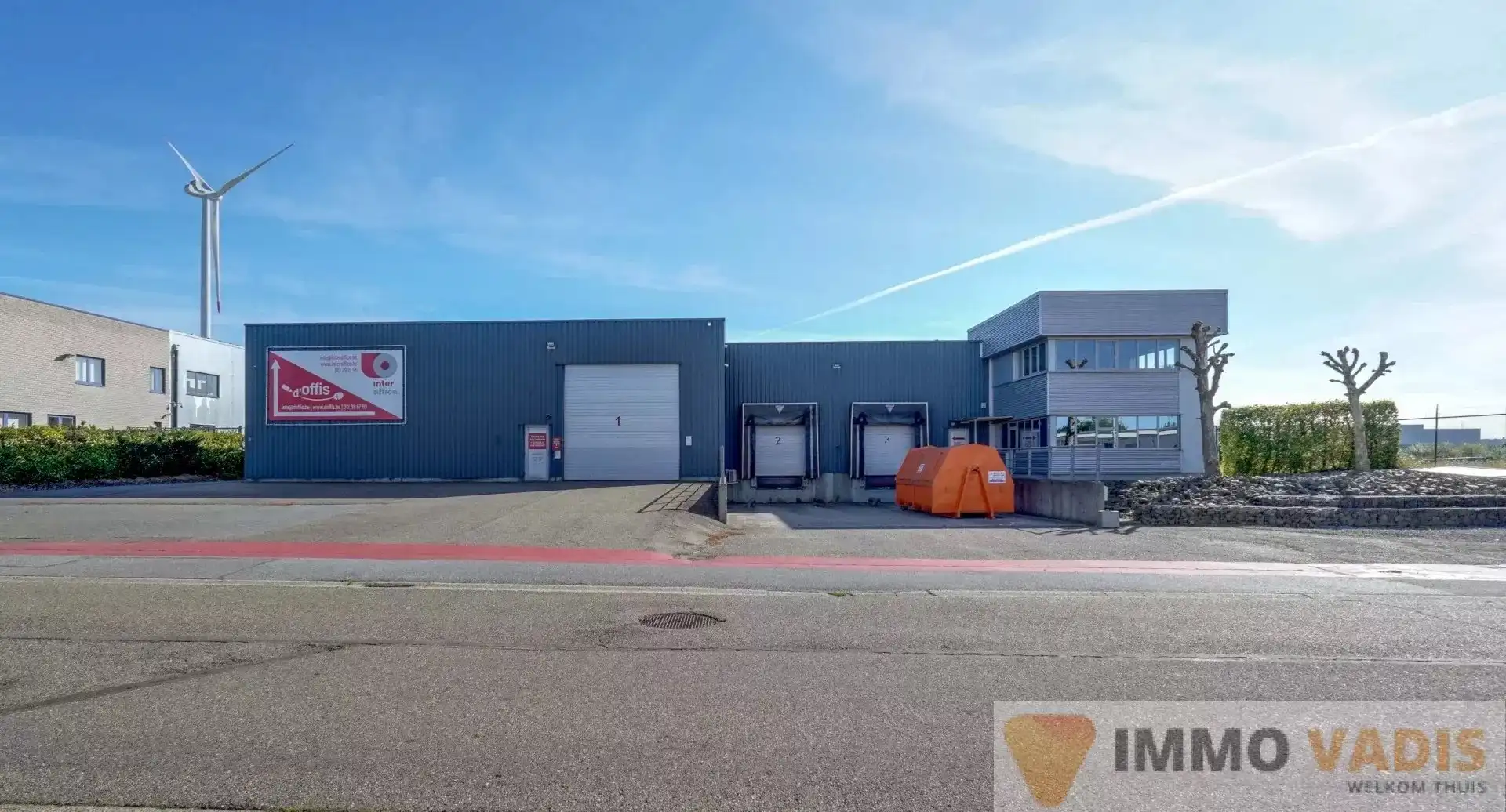 Industrieel gebouw op strategische locatie foto 2